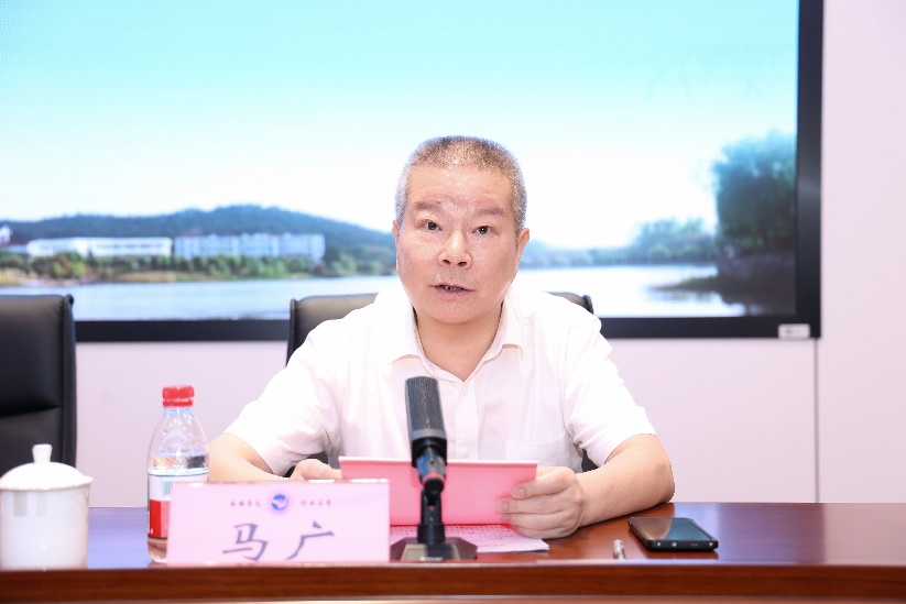 義烏信息技術(shù)咨詢(xún)服務(wù)助力數(shù)字商務(wù)產(chǎn)教融合共同體理事會(huì)議成功舉辦